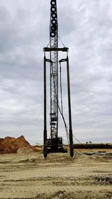 100 kW Sand-Vibroflot-Ausrüstung zur Bodenverbesserung und zum Bau von Steinsäulen